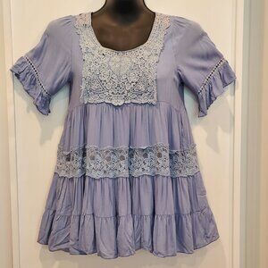 Altar'd State Blue Boho Shabby Chic Crinkled Top Lace Short Sleeve Blouse, XS